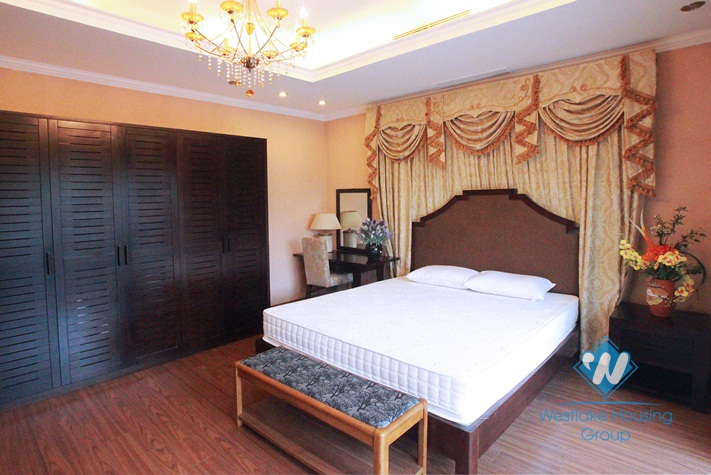 One bedroom apartment with a huge back yard garden for rent on Xuan Dieu